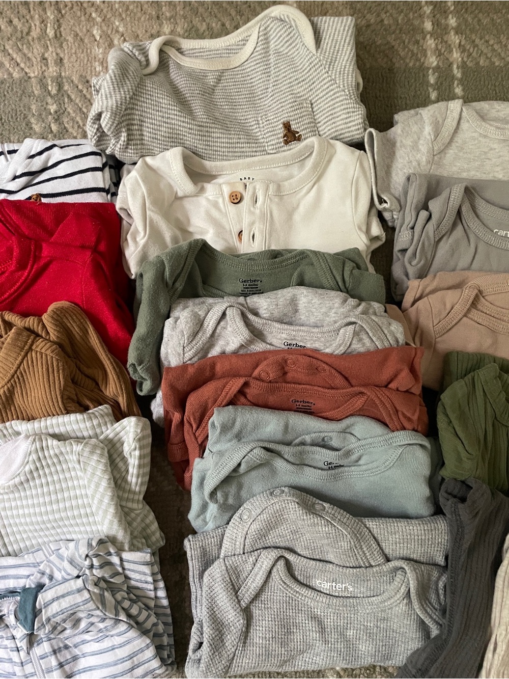 24 piece assorted baby clothes bundle 3-9 months boy - Picture 4 of 5